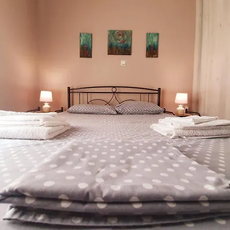 Ilias' Cosy And Relaxing Apartment