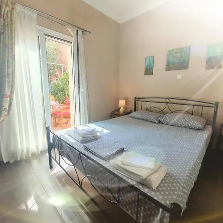 Ilias' Cosy And Relaxing Athens