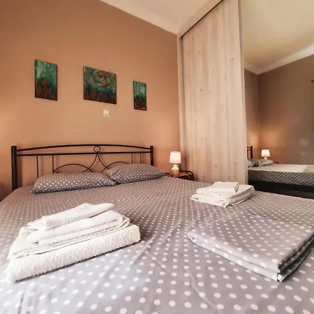 Ilias' Cosy And Relaxing Apartment Athens